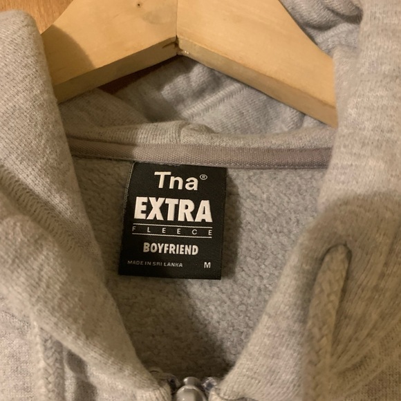 TNA Extra Fleece Zip Hoodie, Aritzia, size M, 97% cotton, retails $90 - Picture 3 of 4